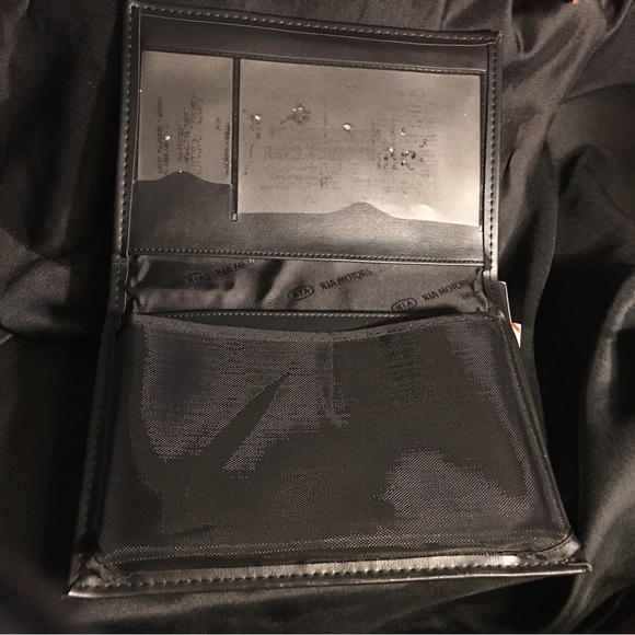 2013 Kia Optima Owners Manual User Instruction Guide Book with Case Pamphlets - Picture 3 of 3